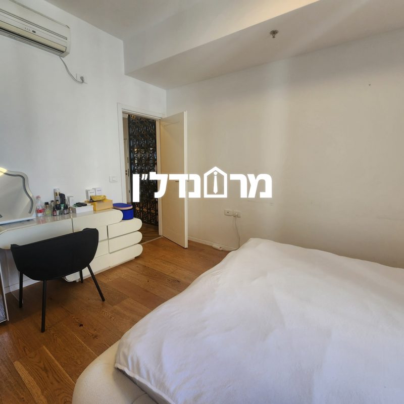 42 מאסטר