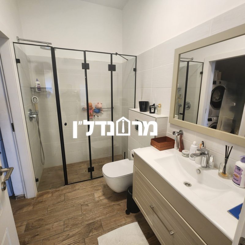 48 אמבטיה