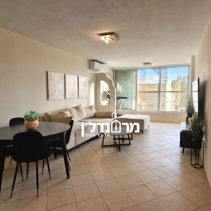 For sale 4-room apartment on Sokolov Street, city center, Herzliya