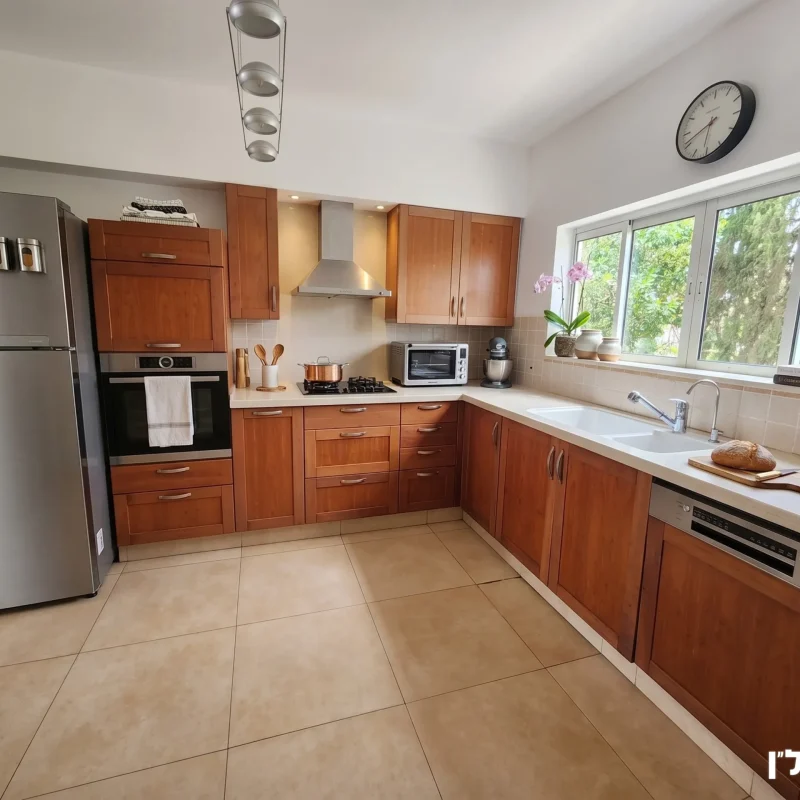 For sale apartment on Rnak Street