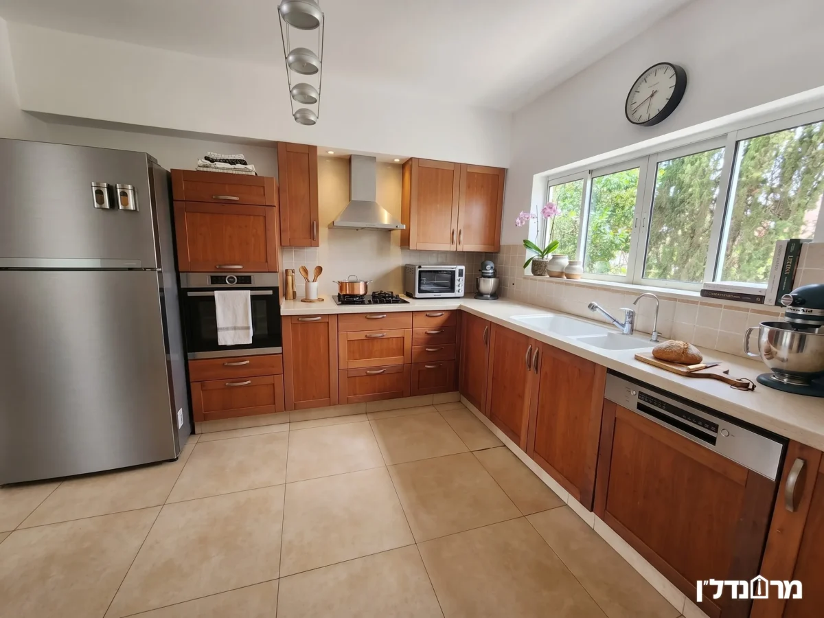 For sale apartment on Rnak Street