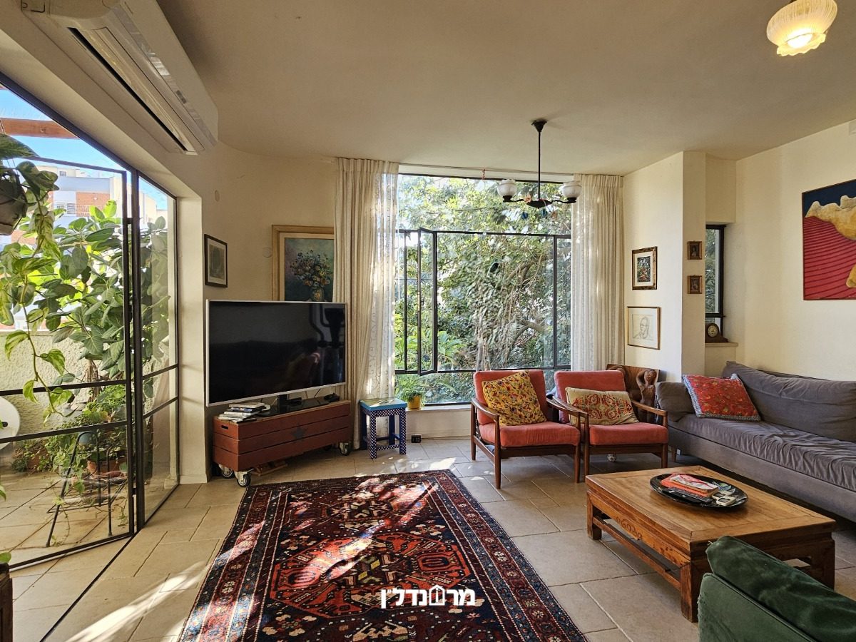 Tabenkin 19, Herzliya