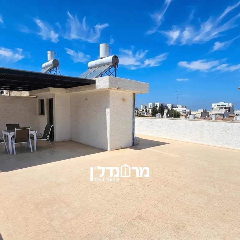 attic apartment on Ein Gedi Street, Herzliya