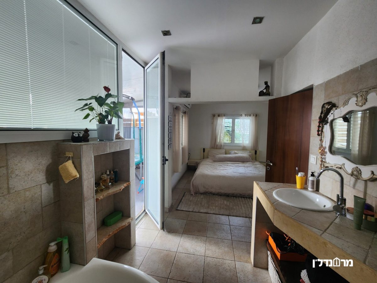 עותק של 48 חדר 1