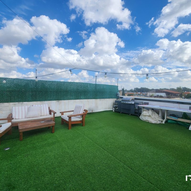 עותק של 87 מרפסת גג